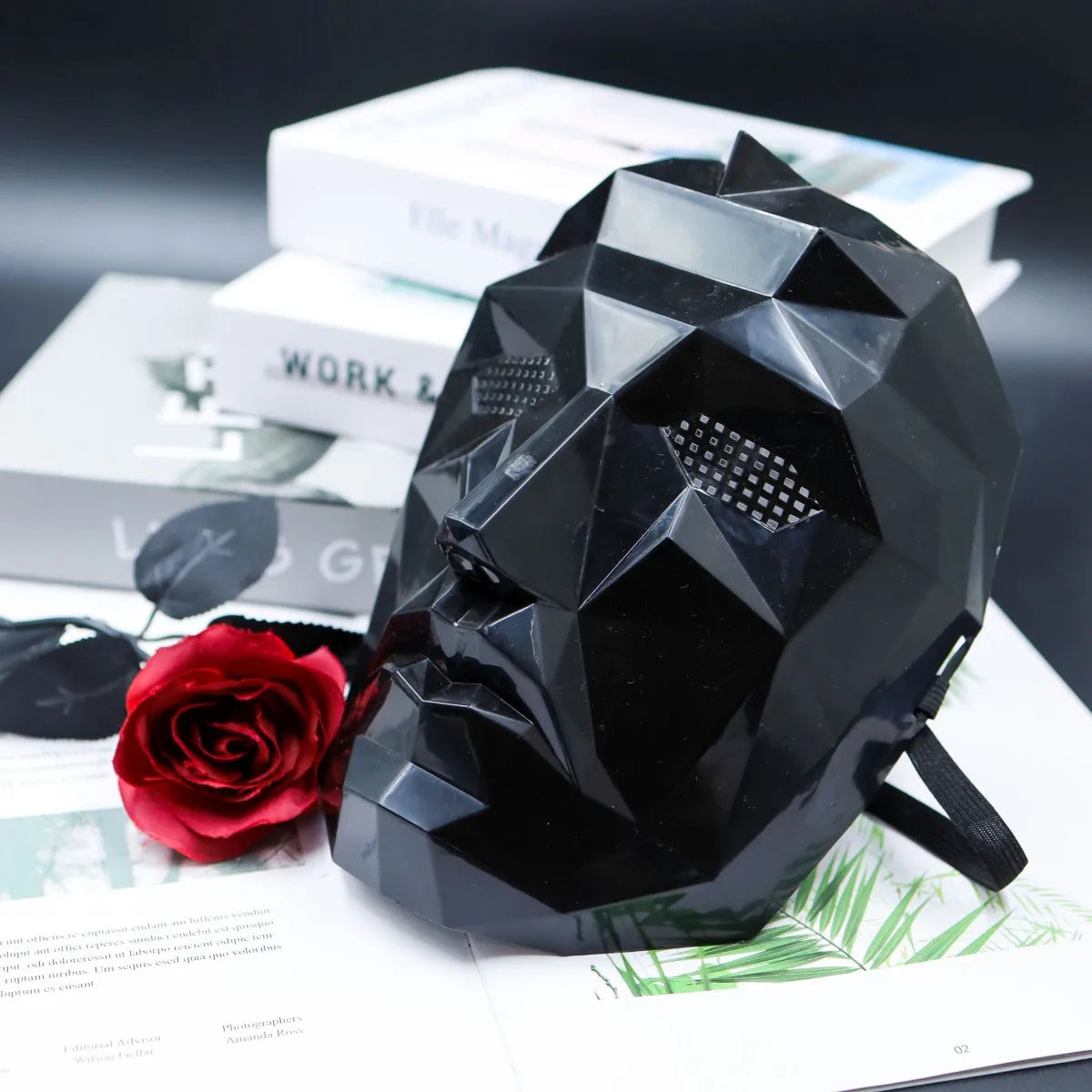 A black decorative mask, featuring a festive design, is ideal for cosplay parties, gala events, and decorative purposes.